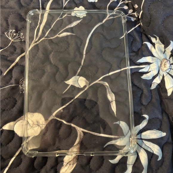 Amazon Kindle Colorsoft Signature Edition - Metallic Black - Picture 9 of 11